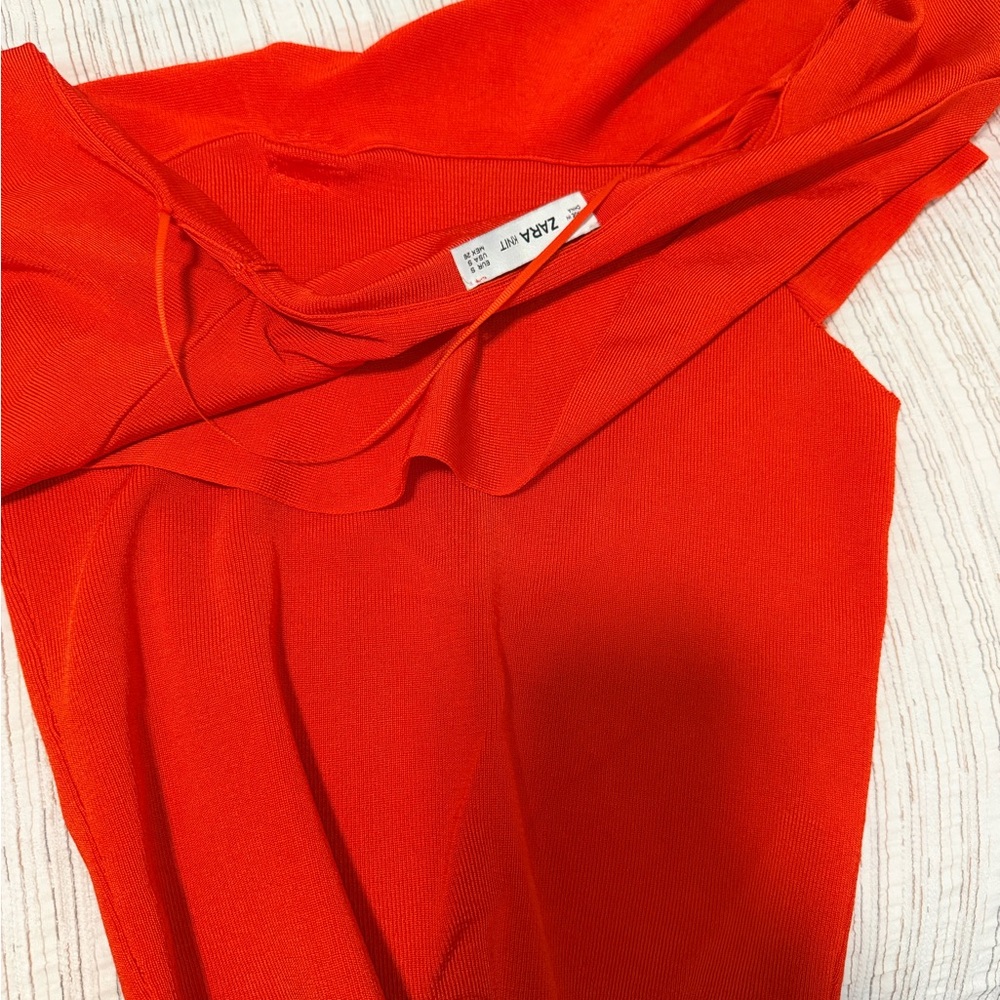 Zara Red Off-Shoulder Ruffle Crop Top - Picture 3 of 4